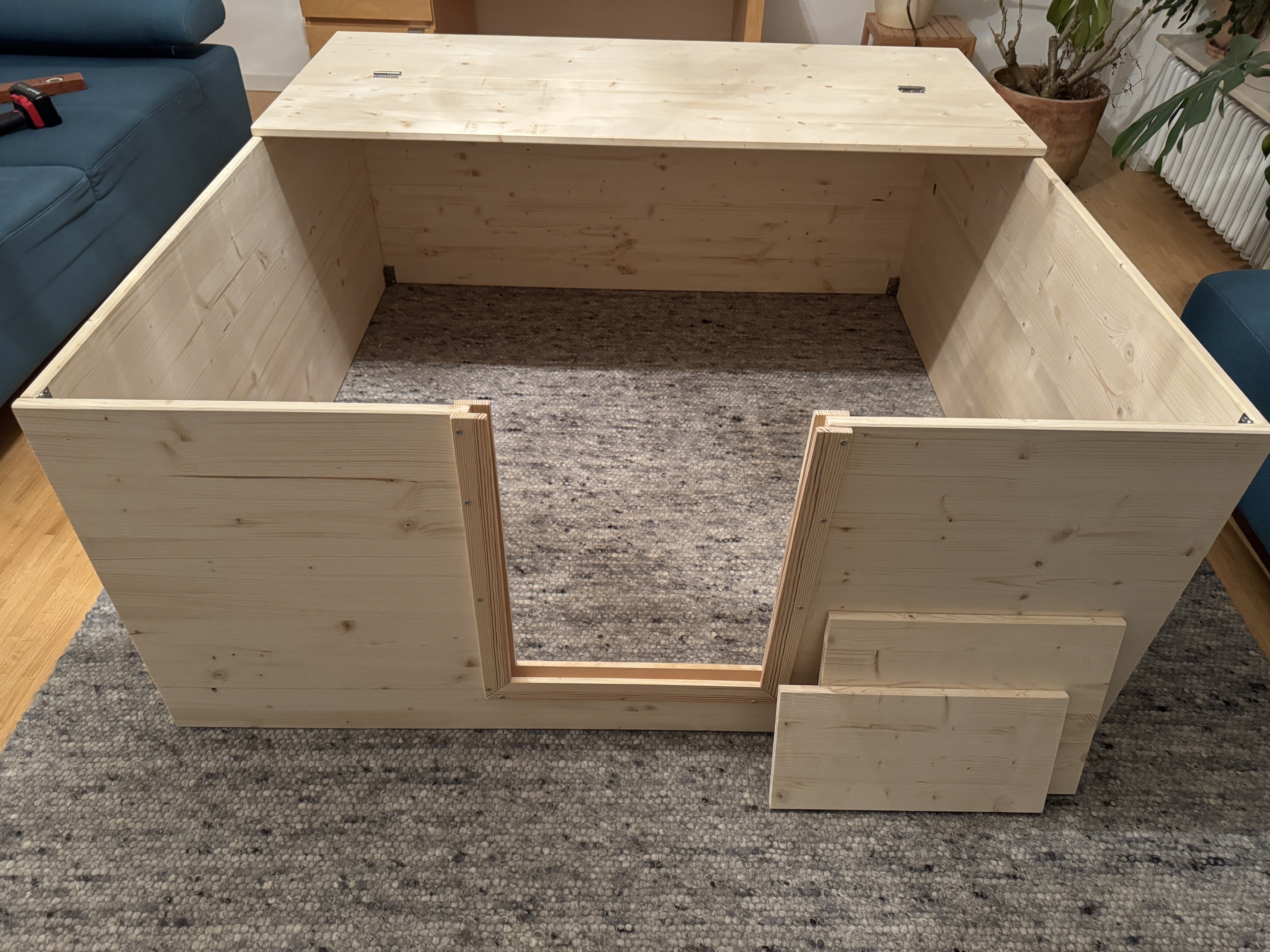 Wurfkiste und Auslauf - ae55f05c52dd.jpg